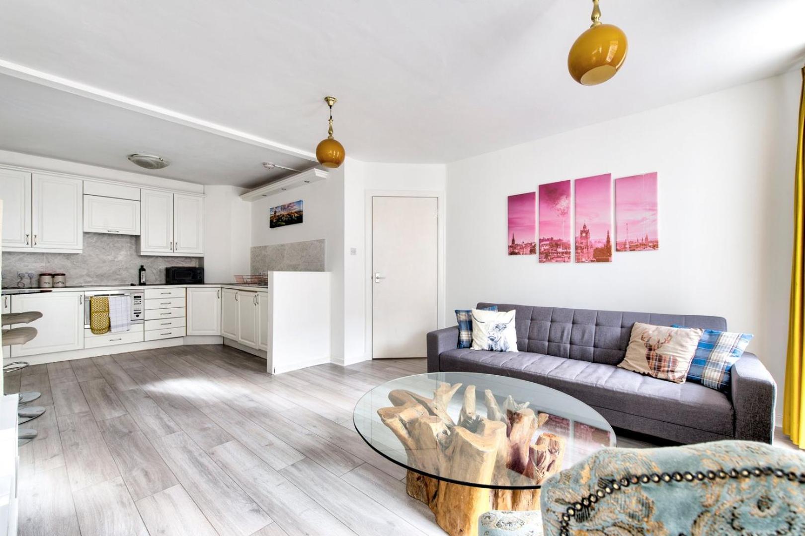 Апартаменты Guestready - Bright & Airy 1Br Flat In Center Эдинбург Экстерьер фото